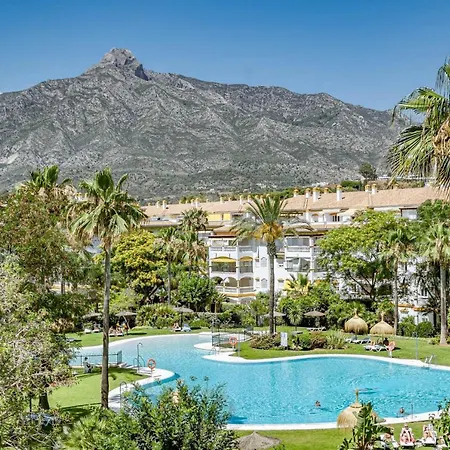 Beautiful In La Dama De Noche Right Beside The Golf Course ماربيا