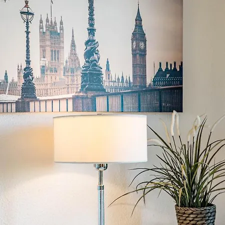 Beautiful In La Dama De Noche Right Beside The Golf Course ماربيا